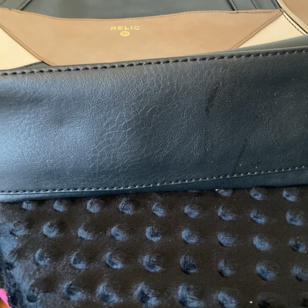 Relic Handbag - Picture 10 of 11